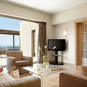 One Bedroom Suite Sea View Private Pool